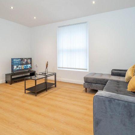 Two Bedroom Apartment-One Choice Stays- Jewellery Quarter เบอร์มิงแฮม ภายนอก รูปภาพ