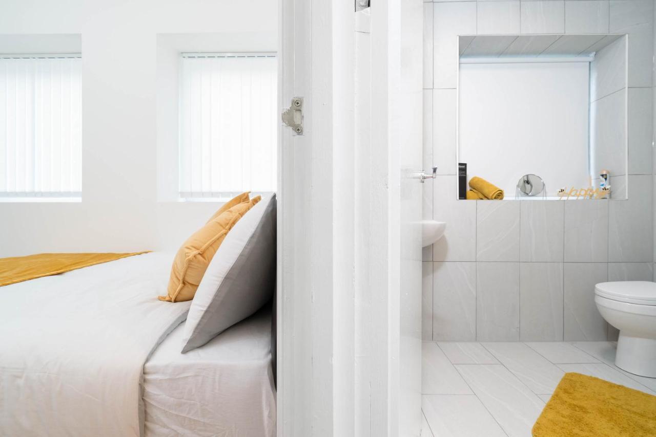 Two Bedroom Apartment-One Choice Stays- Jewellery Quarter เบอร์มิงแฮม ภายนอก รูปภาพ