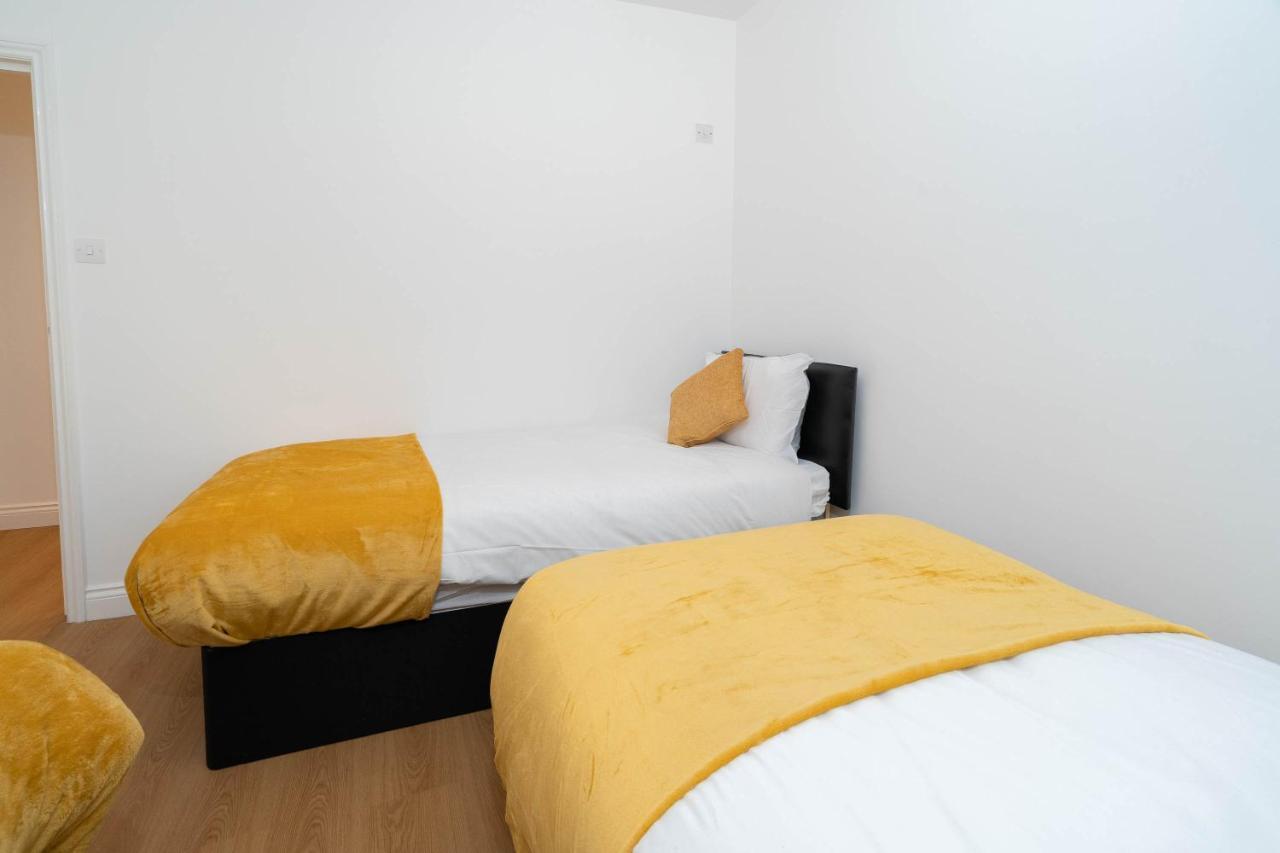 Two Bedroom Apartment-One Choice Stays- Jewellery Quarter เบอร์มิงแฮม ภายนอก รูปภาพ