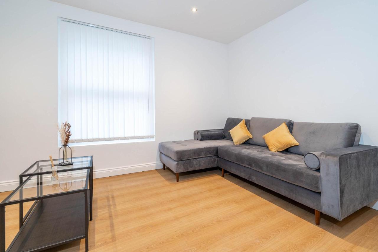 Two Bedroom Apartment-One Choice Stays- Jewellery Quarter เบอร์มิงแฮม ภายนอก รูปภาพ