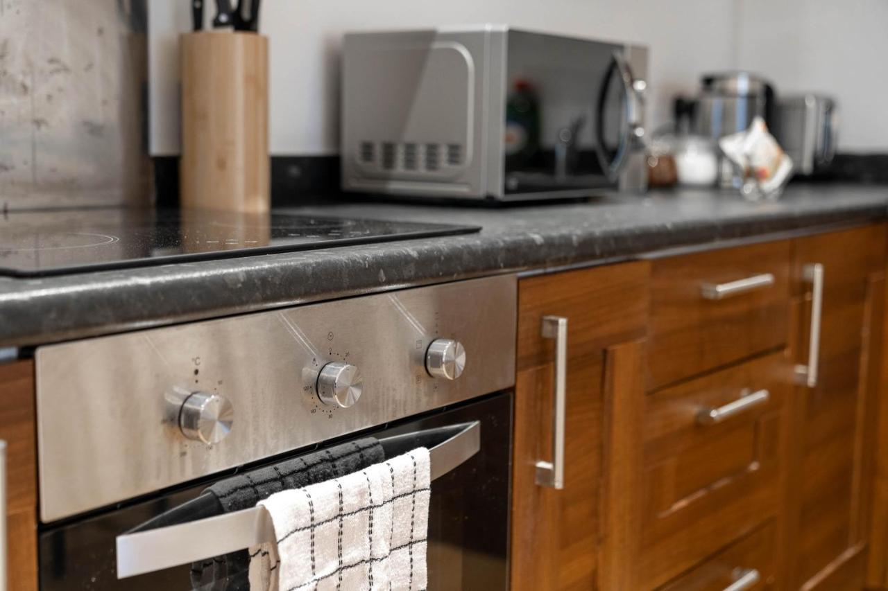 Two Bedroom Apartment-One Choice Stays- Jewellery Quarter เบอร์มิงแฮม ภายนอก รูปภาพ